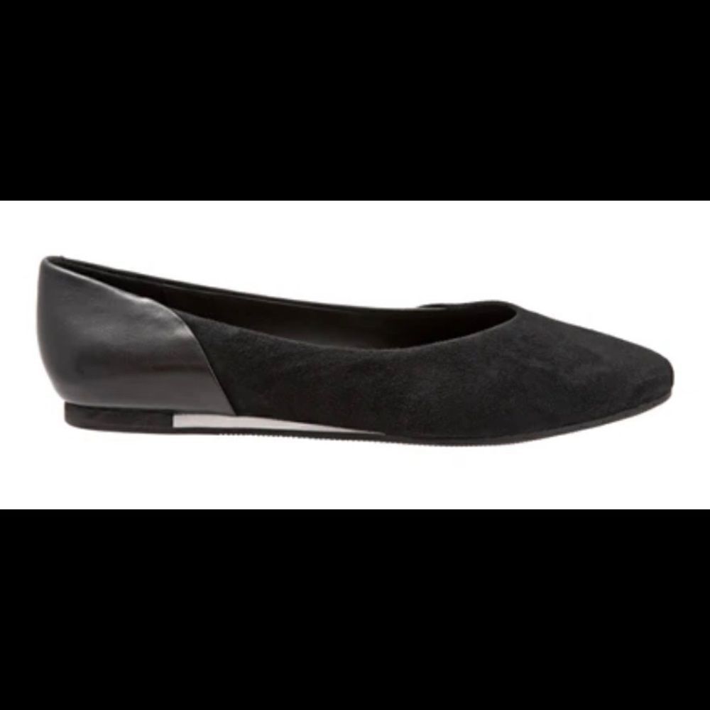 Sava black Lea suede white heel inset flats, 39W